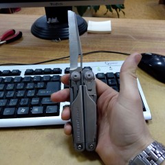 Мультитул LEATHERMAN SURGE 830165
