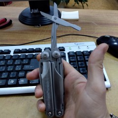 Мультитул LEATHERMAN SURGE 830165