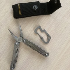 Мультитул LEATHERMAN SIDEKICK 831439